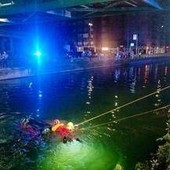 Tragedia a Corsico, finisce dentro al naviglio in auto: morto 24enne