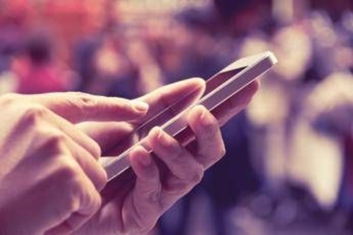 "Dagli influencer consigli medici fuorvianti e rischiosi", l'allarme degli scienziati "Dagli influencer consigli medici fuorvianti e rischiosi", l'allarme degli scienziati