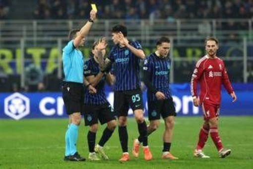 Inter-Liverpool, Slot: &quot;Rigore? In Premier non avrebbero fischiato&quot;. I tifosi nerazzurri: &quot;Una vergogna&quot;