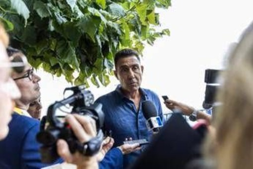 Vannacci a Cernobbio: "Orgoglioso di essere qui, finanza interessata a quello che sta succedendo" Vannacci a Cernobbio: "Orgoglioso di essere qui, finanza interessata a quello che sta succedendo"