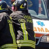 Urtato da camion mentre lavora su cestello, muore operaio 47enne Urtato da camion mentre lavora su cestello, muore operaio 47enne