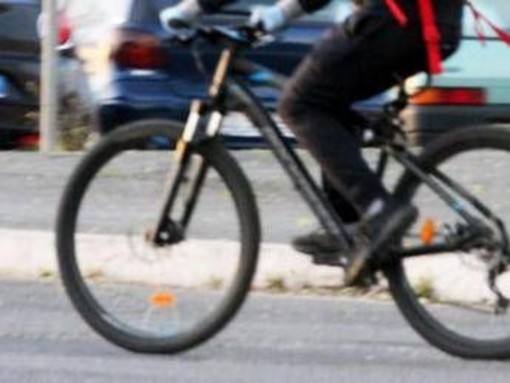 Aggressione rider a Roma, fermo convalidato ma tunisini tornano liberi Aggressione rider a Roma, fermo convalidato ma tunisini tornano liberi