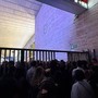 &quot;Giù le mani dalla Flotilla&quot;, manifestanti pro Pal bloccano stazione centrale a Napoli. A Roma Termini accessi contingentati