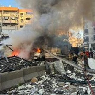 Israele bombarda edificio a Beirut: &quot;Ospitava strutture Hezbollah&quot;