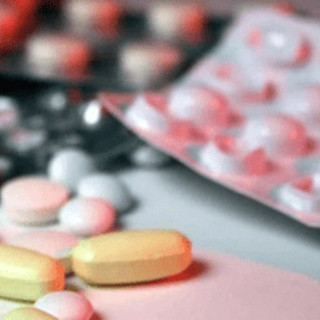 Sclerosi multipla, tra 1.500 farmaci 'vecchi' c'è quello che può riparare il sistema nervoso Sclerosi multipla, tra 1.500 farmaci 'vecchi' c'è quello che può riparare il sistema nervoso