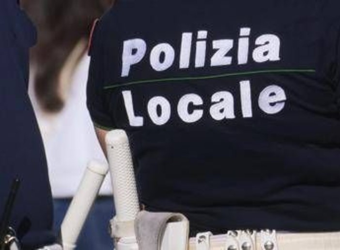 Si finge donna per incassare la pensione della madre morta, 56enne denunciato Si finge donna per incassare la pensione della madre morta, 56enne denunciato