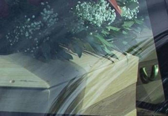 Dall'ospedale a casa con il morto sbagliato, 'scambio' di defunti a Catania Dall'ospedale a casa con il morto sbagliato, 'scambio' di defunti a Catania