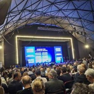 Regionali Puglia, centrodestra unito a Bari per Lobuono. Meloni: "Puntiamo a vincere" Regionali Puglia, centrodestra unito a Bari per Lobuono. Meloni: "Puntiamo a vincere"