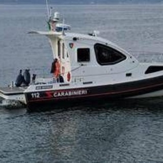 Donna scomparsa ad Anguillara, motovedette e subacquei scandagliano lago di Bracciano Donna scomparsa ad Anguillara, motovedette e subacquei scandagliano lago di Bracciano