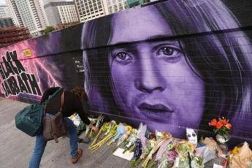 Ozzy Osbourne, oggi l'ultimo saluto con corteo funebre a Birmingham