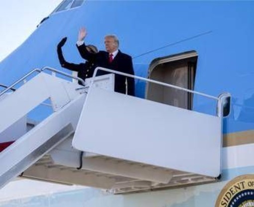 Trump oggi a Roma per funerali Papa Francesco: &quot;Avrò incontri con i leader&quot;