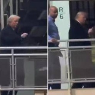 Trump fa il dito medio? Casa Bianca: "Risposta appropriata a contestatore" Trump fa il dito medio? Casa Bianca: "Risposta appropriata a contestatore"