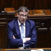Giorgetti: "Chiederemo all'Ue il massimo per l'energia e lo 0,9% per la difesa" Giorgetti: "Chiederemo all'Ue il massimo per l'energia e lo 0,9% per la difesa"
