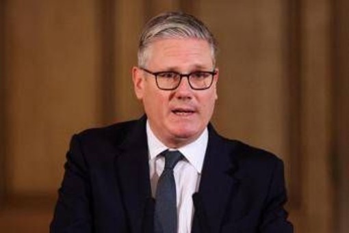Crisi nel Labour, Starmer: "Non mi farò da parte". Ma salgono i deputati che chiedono le dimissioni Crisi nel Labour, Starmer: "Non mi farò da parte". Ma salgono i deputati che chiedono le dimissioni