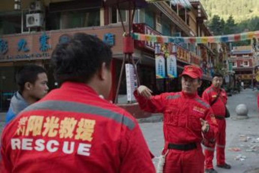 Cina, frana a Chongqing: almeno 8 morti e 34 dispersi Cina, frana a Chongqing: almeno 8 morti e 34 dispersi