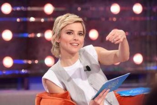 Da noi... a ruota libera, ospiti e anticipazioni oggi domenica 9 novembre Da noi... a ruota libera, ospiti e anticipazioni oggi domenica 9 novembre