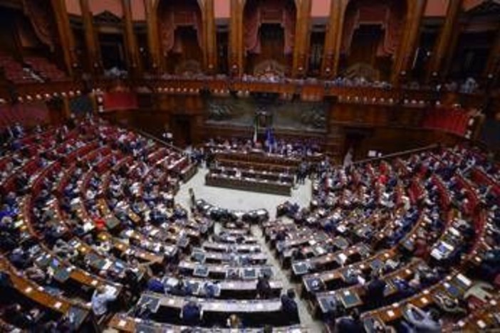 Manovra oggi alla Camera, lunedì il voto sulla fiducia Manovra oggi alla Camera, lunedì il voto sulla fiducia