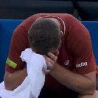 Gaston in lacrime contro Sinner, perché si è ritirato e i 'fantasmi' di Cobolli e Darderi Gaston in lacrime contro Sinner, perché si è ritirato e i 'fantasmi' di Cobolli e Darderi