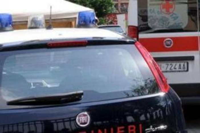 Torino, morto bimbo di 5 mesi caduto dalle scale: scivolato dalle braccia della mamma colta da malore Torino, morto bimbo di 5 mesi caduto dalle scale: scivolato dalle braccia della mamma colta da malore