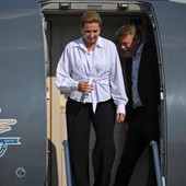 Nato, Danimarca risponde a Trump: "Groenlandia? Articolo 5 vale anche lì"