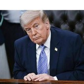 Trump deve togliere il suo nome dal Kennedy Center, la decisione del giudice