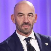 Bassetti e lo studio sul tonno: "Parassiti e disturbi se pesce crudo o poco cotto" Bassetti e lo studio sul tonno: "Parassiti e disturbi se pesce crudo o poco cotto"