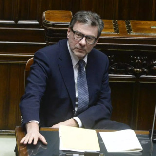 Giorgetti “Dazi hanno congelato stime al rialzo del Pil”