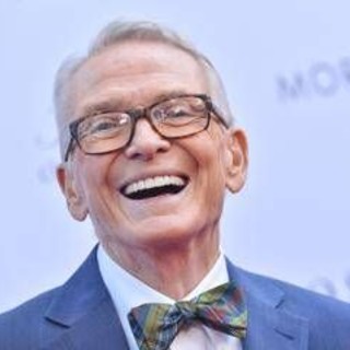 Morto a 87 anni Bob Mackie, 'sultano delle paillettes' che vestì Cher, Diana Ross e Carol Burnett