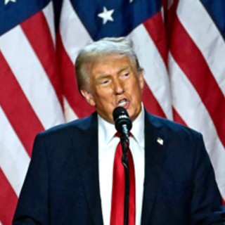 Dazi, Trump: &quot;Nuovo round di colloqui con la Cina lunedì a Londra&quot;