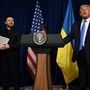 Ucraina, Trump: "Incontro straordinario con Zelensky, molto più vicini a pace"
