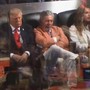 Trump e il pisolino alle Nba Finals, il video è virale: presidente nel mirino dei social Trump e il pisolino alle Nba Finals, il video è virale: presidente nel mirino dei social