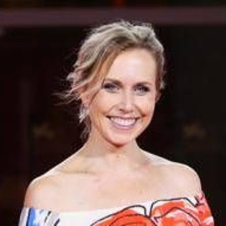 Margot Sikabonyi è mamma per la terza volta, il video annuncio dell'attrice