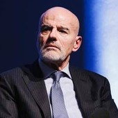 Gas, Descalzi: "Necessario sospendere bando Russia che scatterà il 1 gennaio 2027" Gas, Descalzi: "Necessario sospendere bando Russia che scatterà il 1 gennaio 2027"