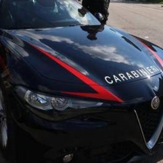 Napoli, sequestra per ore ragazza adescata sui social e la violenta: arrestato