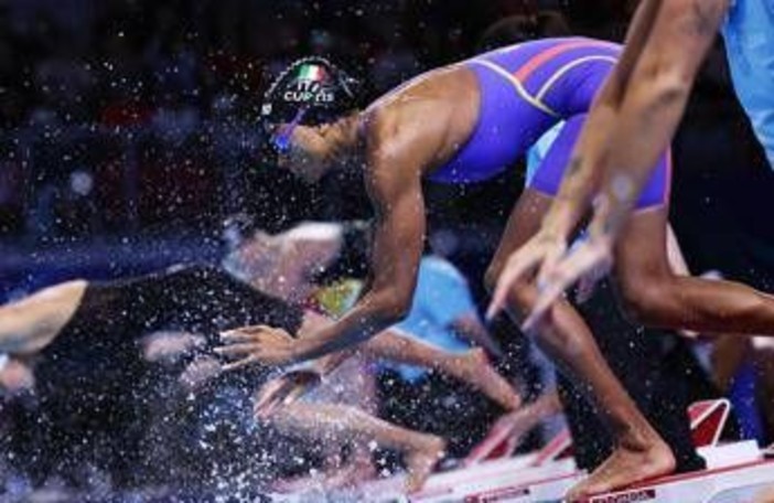 Europei vasca corta: Curtis e Cerasuolo da oro, Martinenghi e Lazzari bronzo Europei vasca corta: Curtis e Cerasuolo da oro, Martinenghi e Lazzari bronzo