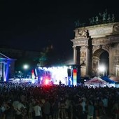 Milano Pride, oggi la parata alle 17: i consigli contro il caldo record
