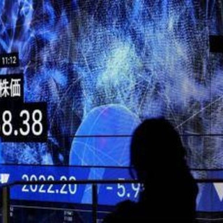 Dazi, crollano le Borse asiatiche. Trump: &quot;Per risolvere le cose a volte serve medicina&quot;