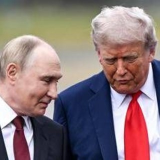 Ucraina, Trump: &quot;D’accordo con Putin, serve accordo di pace e non tregua&quot;