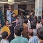 Pakistan, crolla il tetto di una scuola a Peshawar: 28 morti e 30 feriti Pakistan, crolla il tetto di una scuola a Peshawar: 28 morti e 30 feriti