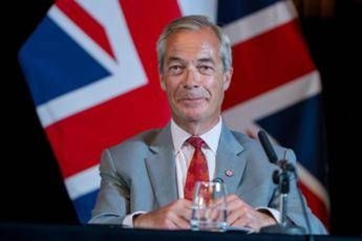 Gb, Nigel Farage rieletto: leader di Reform Uk in Parlamento con il 62,82% dei voti Gb, Nigel Farage rieletto: leader di Reform Uk in Parlamento con il 62,82% dei voti