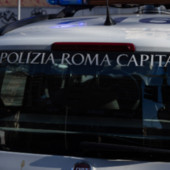 Roma, scontro tra auto e moto: muore sul colpo un 42enne
