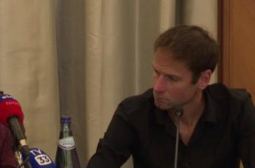 Schwazer risponde alle nuove accuse di doping: "Sono innocente, non mi difenderò più" Schwazer risponde alle nuove accuse di doping: "Sono innocente, non mi difenderò più"