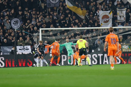 L’Udinese torna a vincere, tris alla Fiorentina