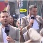 Mondiali, tifosi del Messico fanno 'volare' giornalista Dazn