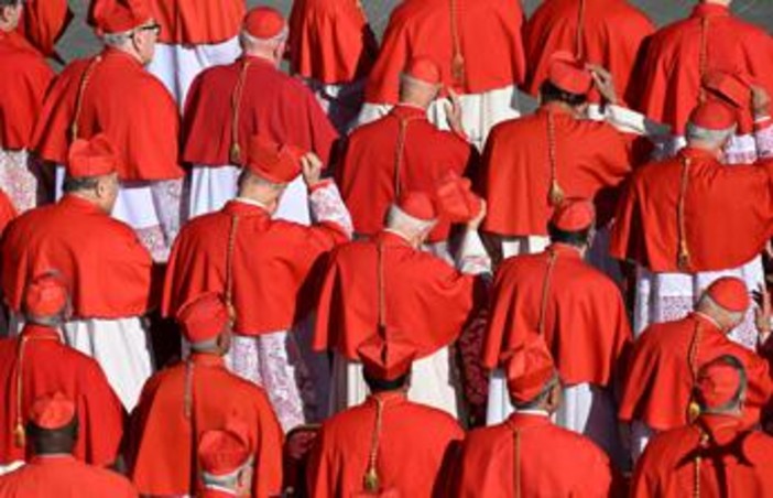 Conclave 2025 per successore Papa Francesco: escluse diocesi di Milano, Venezia, Genova e Palermo