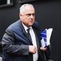 Lotito, la telefonata 'rubata' e la nota: "Lazio ha fiducia in Sarri" Lotito, la telefonata 'rubata' e la nota: "Lazio ha fiducia in Sarri"
