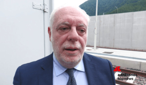 Trasporti, Gibelli (Fnm): "Val Camonica risuonerà nel mondo per treni a idrogeno" Trasporti, Gibelli (Fnm): "Val Camonica risuonerà nel mondo per treni a idrogeno"