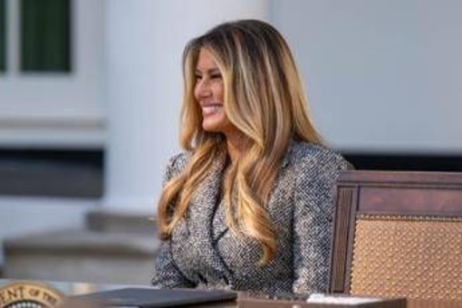 Melania Trump sul cessate il fuoco tra Russia e Ucraina a Oleshky: "Anticipata di due giorni per facilitare gli aiuti umanitari"