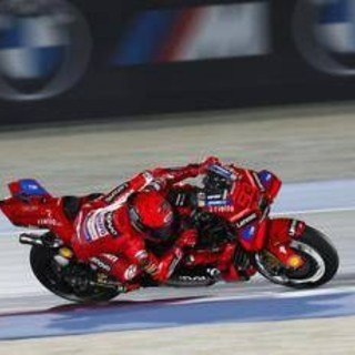 MotoGp Qatar, vince Marc Marquez: Bagnaia terzo