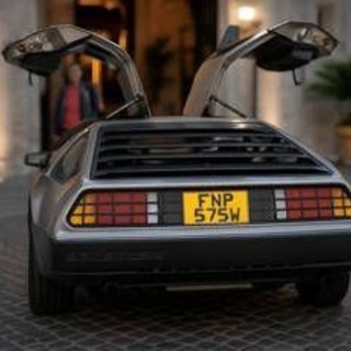 Hard Rock Cafe Roma celebra i 40 anni di 'Ritorno al futuro', arriva la DeLorean Hard Rock Cafe Roma celebra i 40 anni di 'Ritorno al futuro', arriva la DeLorean